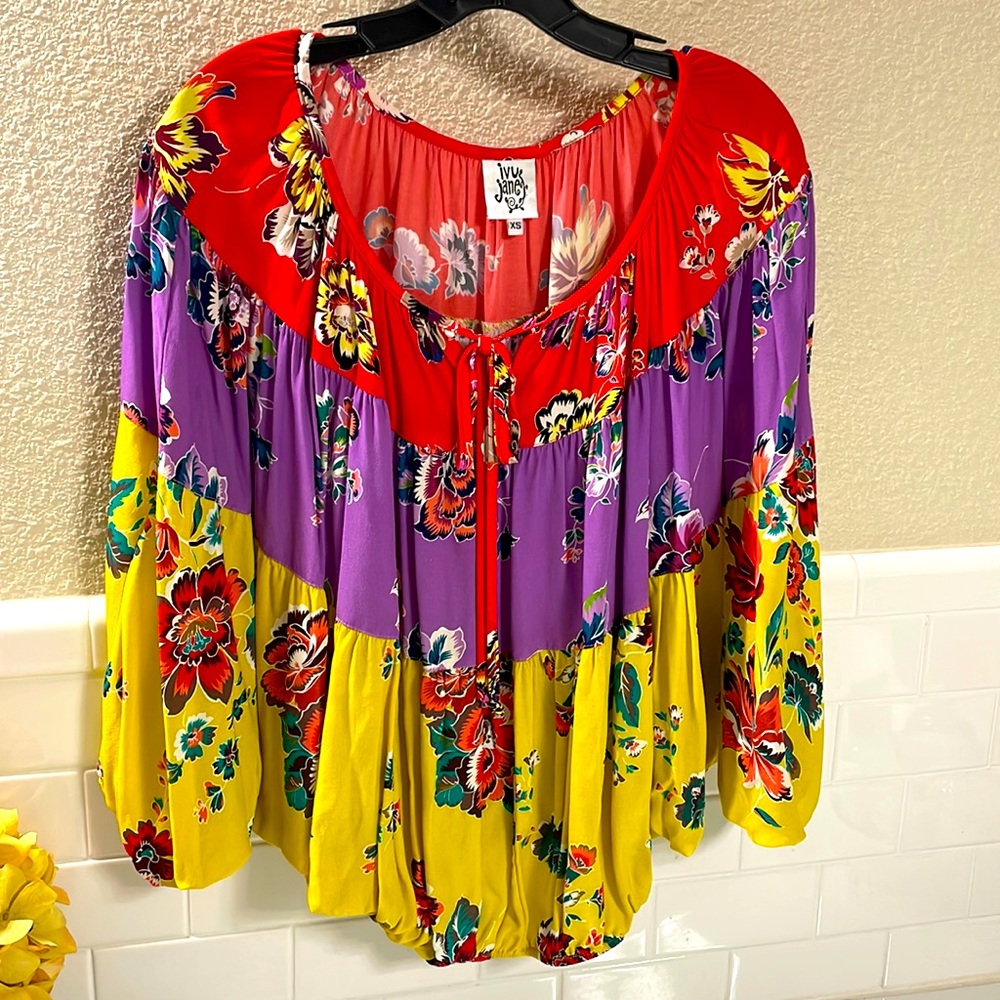 Ivy Jane New w/o tags . Oversized bohemian blouse .